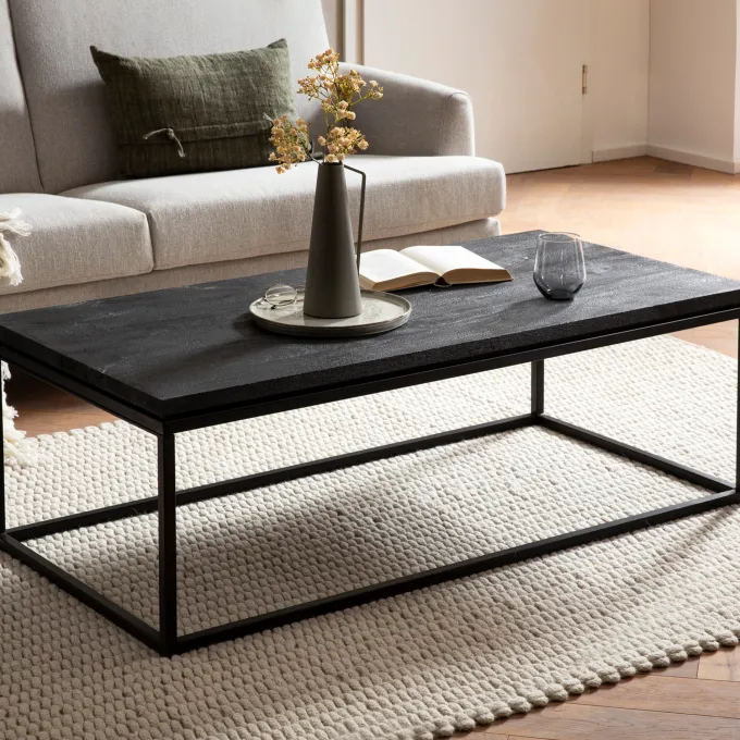 Couchtisch Massivholz schwarz Wohnzimmertisch Metallgestell Industrial Design