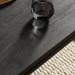 Couchtisch Massivholz schwarz Wohnzimmertisch Metallgestell Industrial Design