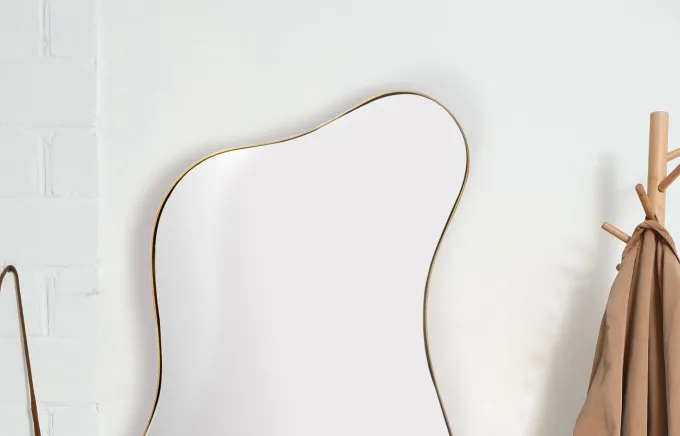 Design Wandspiegel organische Form 100 cm moderner Spiegel asymmetrisch gold