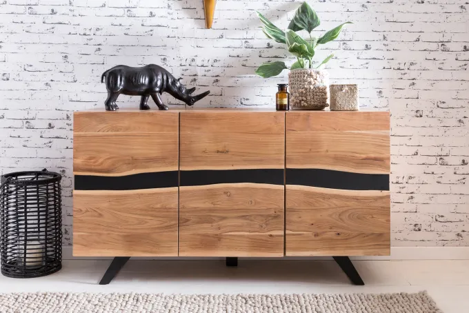Massivholz Sideboard 150cm Akazie Natur Kommode mit 3 Türen Baumkante Metall schwarz