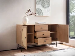 Sideboard in Eiche Dekor 140 cm Kommode mit 2 Türen & 3 Schubladen aus Wiener Rattan Geflecht Design