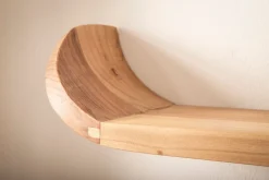 Wandregal Mango Massivholz modern Hängeregal Holz Handgefertigt geschwungen